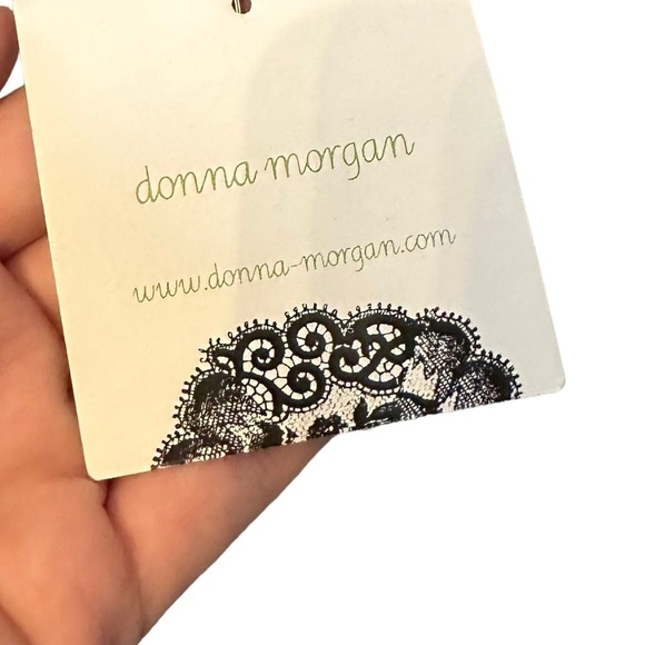 DONNA MORGAN NWT Faux Wrap Patterned Midi Dress Size 4 - Picture 11 of 14